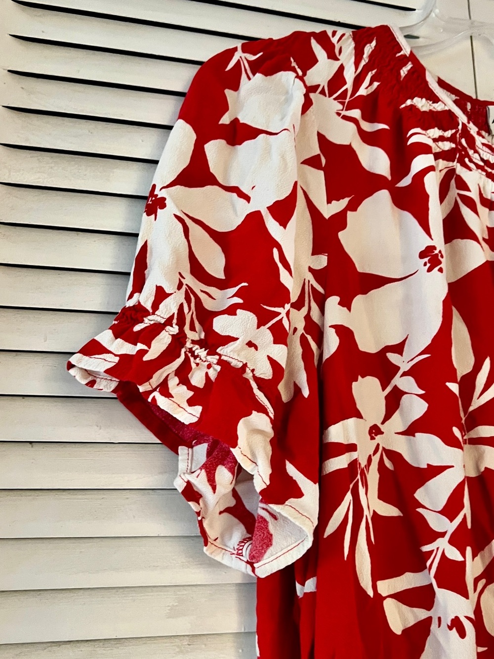 Ava & Viv Red and White Floral Button-Front Dress - Picture 2 of 8